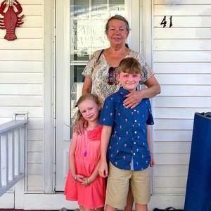 Meet your Posher, Nancy